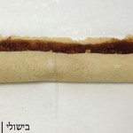 עוגיות תמרים - גלגול הבצק