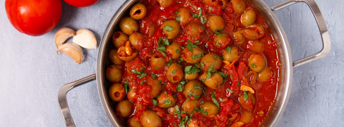 זיתים ברוטב עגבניות